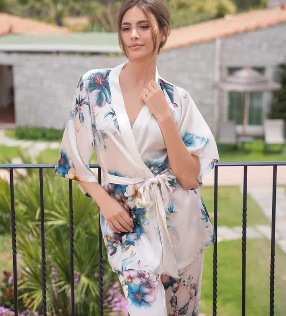 СИЯНИЕ ЛЕПЕСТКОВ